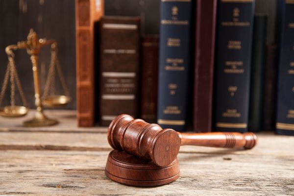 Hukuk bürosu çalışma ortamı